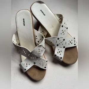 Avenue Wedges Size 11
